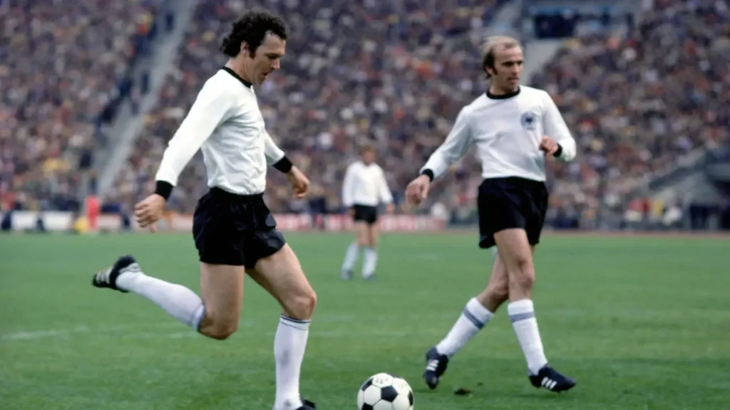  Franz Beckenbauer